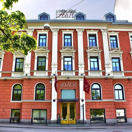 Astor Hotel