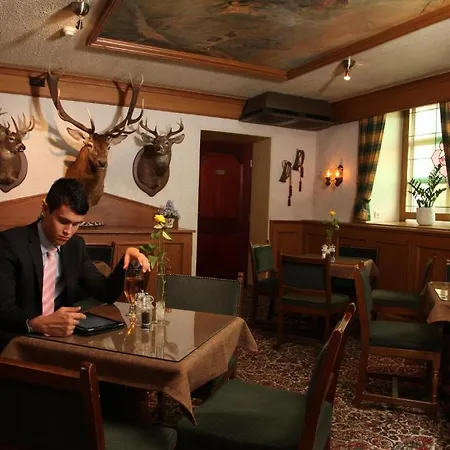 Astor 4*